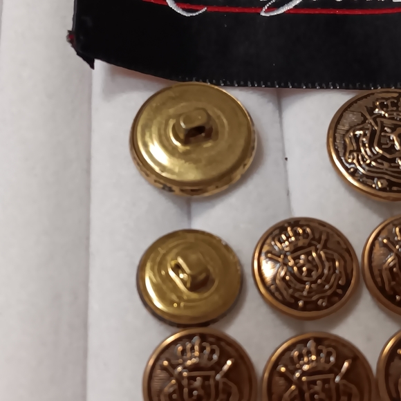 Reed St James Bronze Blazer Buttons 8 2-Large, 6 Smaller - Picture 3 of 3